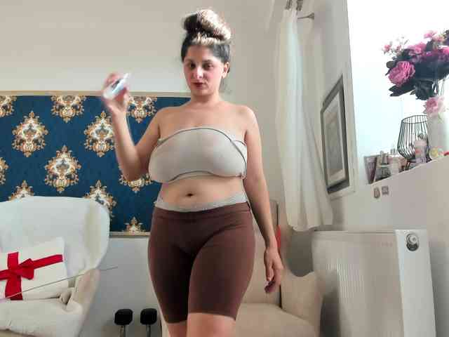 JessicaMoon webcam