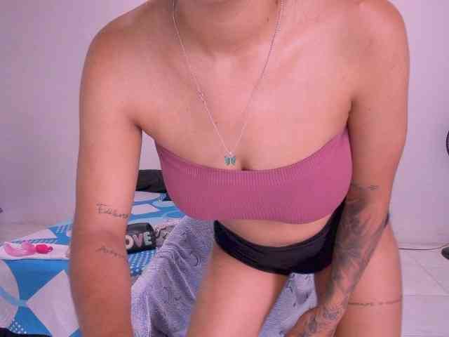 isabella_tasty webcam