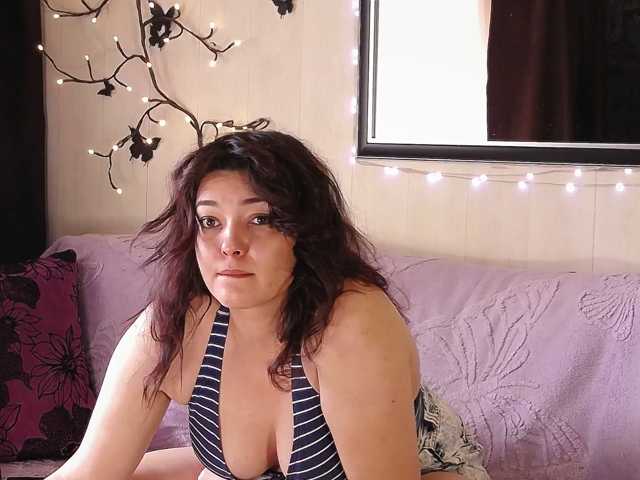 AlisaBun, en directo ahora en BongaCams