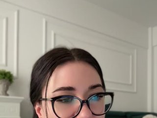 IvyNoirr Porn Show