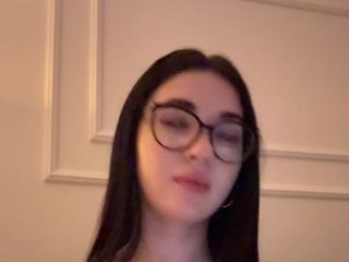 IvyNoirr Porn Show