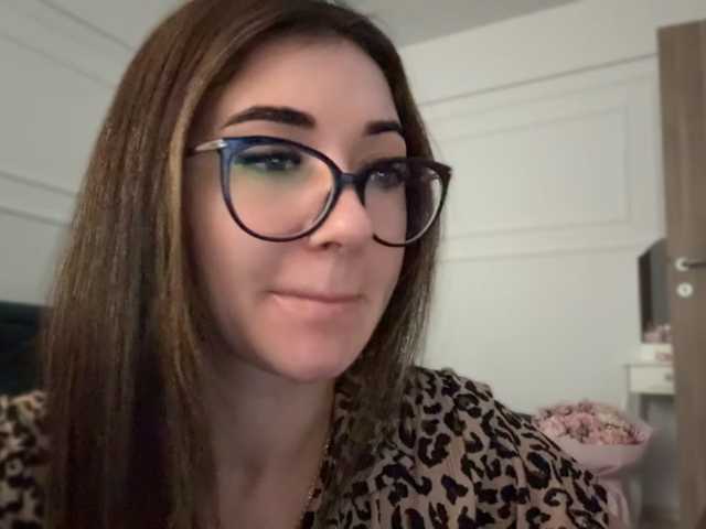 Chiaralovee live cam on BongaCams