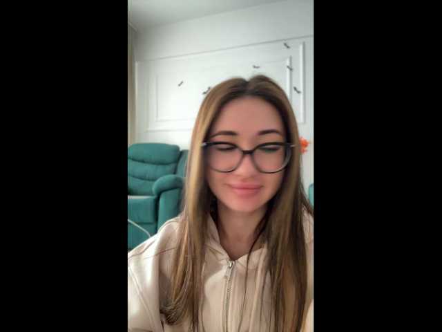 Chiaralovee live cam on BongaCams