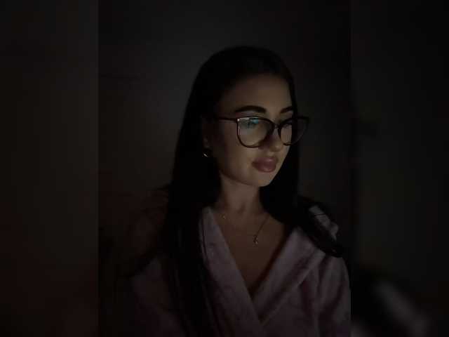 Chiaralovee live cam on BongaCams