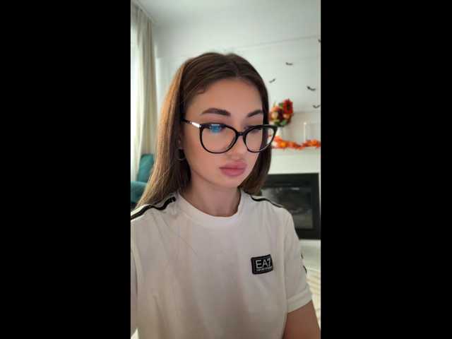 Chiaralovee live cam on BongaCams