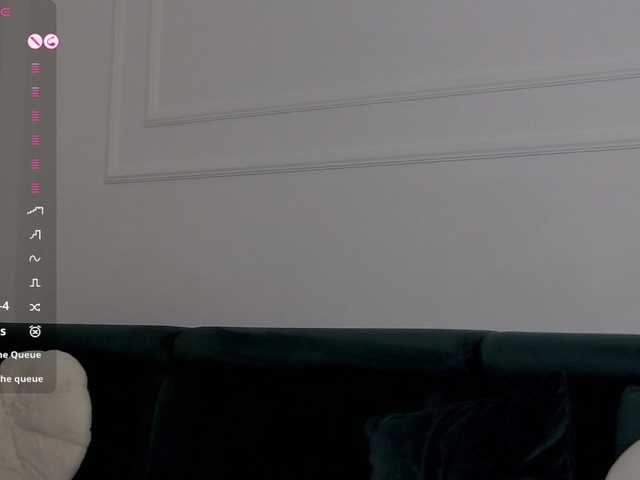 Chiaralovee live cam on BongaCams