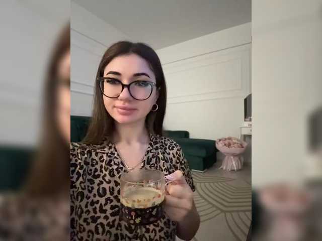 Chiaralovee live cam on BongaCams