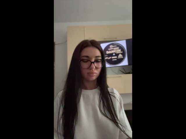 Chiaralovee live cam on BongaCams