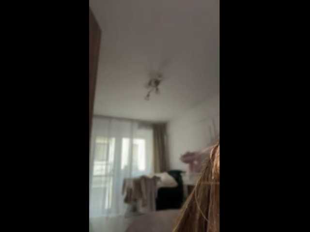 Chiaralovee live cam on BongaCams
