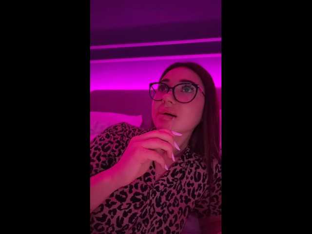 Chiaralovee live cam on BongaCams