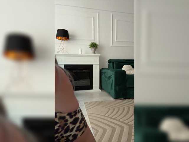 Chiaralovee live webcam show