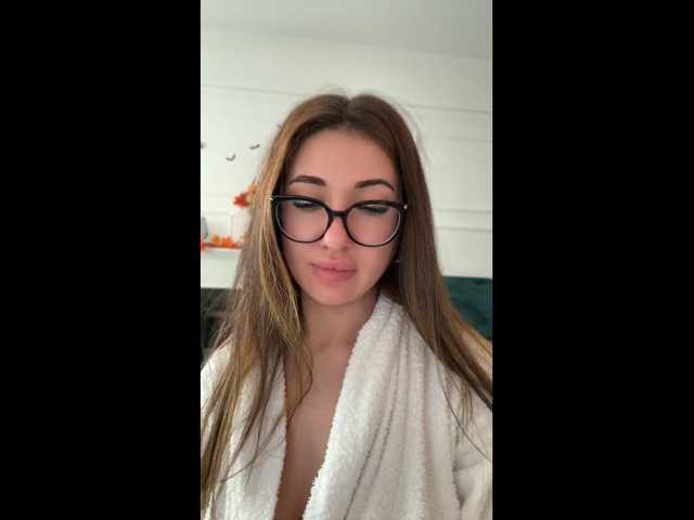 Chiaralovee live cam on BongaCams