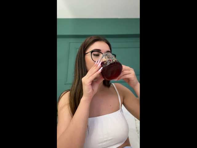 Chiaralovee live cam on BongaCams