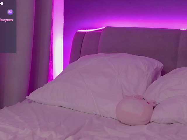 Chiaralovee live cam on BongaCams