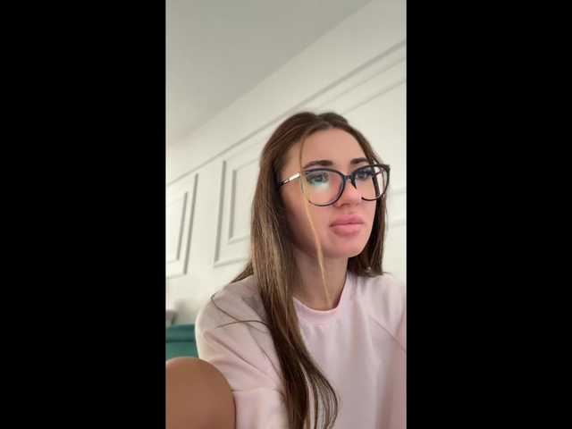 Chiaralovee live cam on BongaCams
