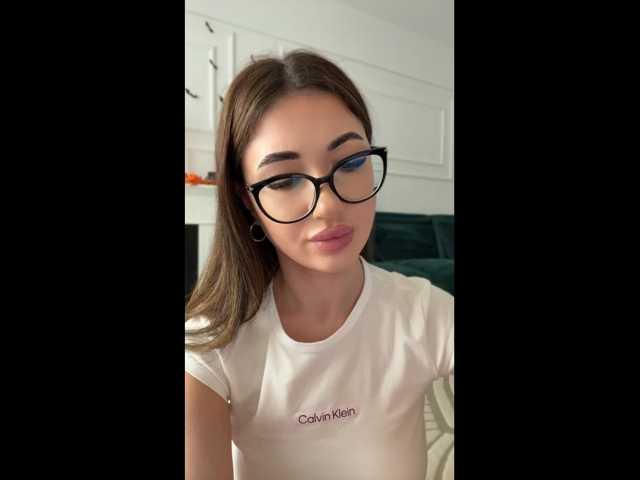 Chiaralovee live cam on BongaCams