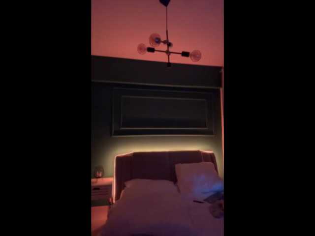 Chiaralovee live cam