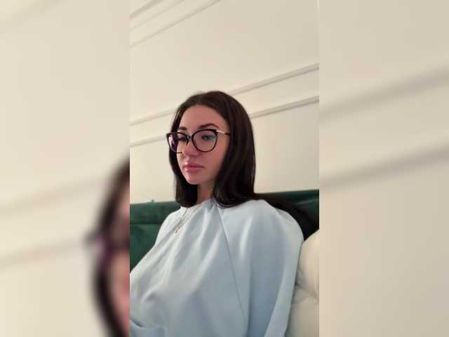 IvyNoirr live webcam show