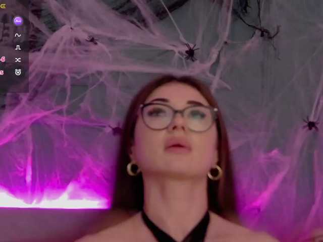 IvyyXOXO live cam preview