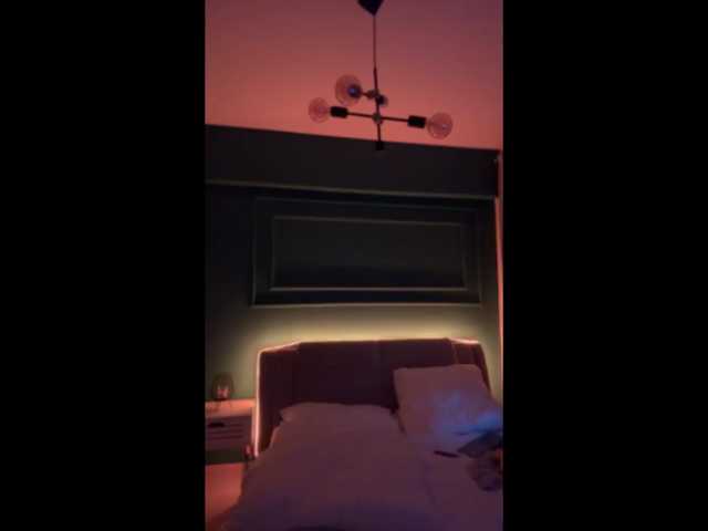 Chiaralovee live cam