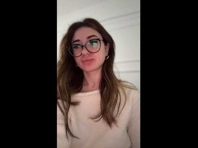 Chiaralovee live cam on BongaCams