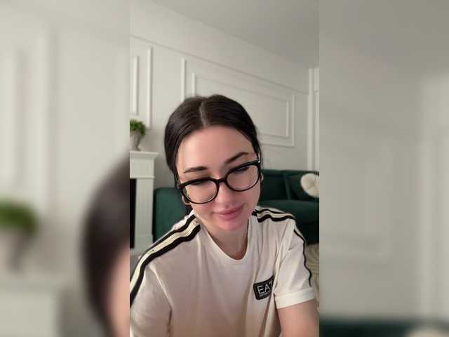 Chiaralovee live cam on BongaCams