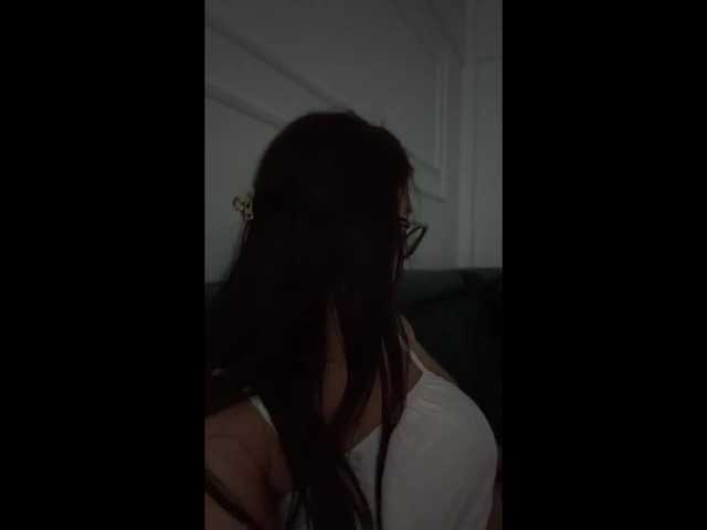 Chiaralovee live cam on BongaCams