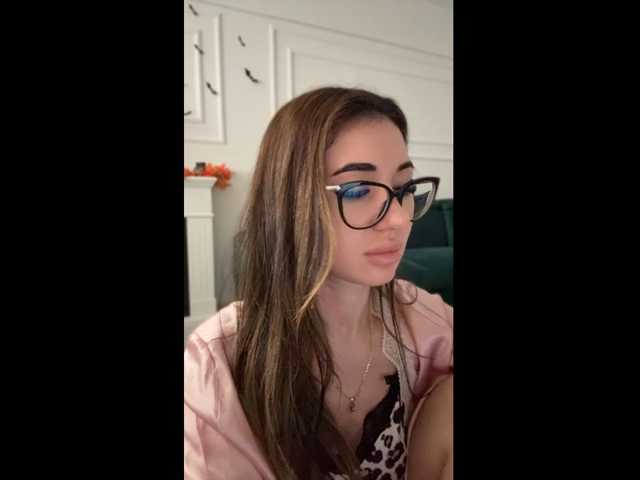 Chiaralovee, en directo ahora en BongaCams