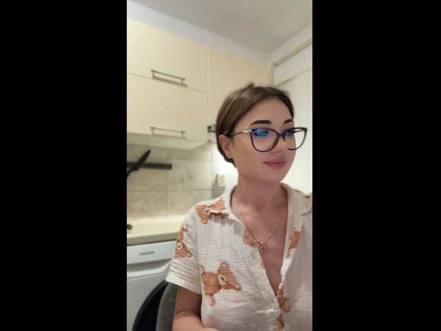 IvyyXOXO live cam preview