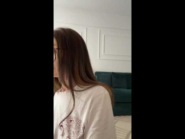 Chiaralovee live cam on BongaCams