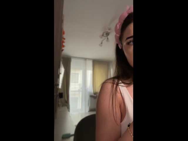 Chiaralovee live cam on BongaCams