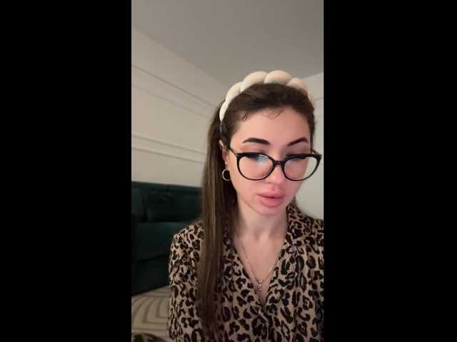 Chiaralovee live cam on BongaCams