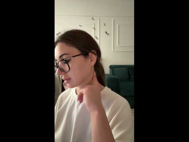 Chiaralovee live cam on BongaCams
