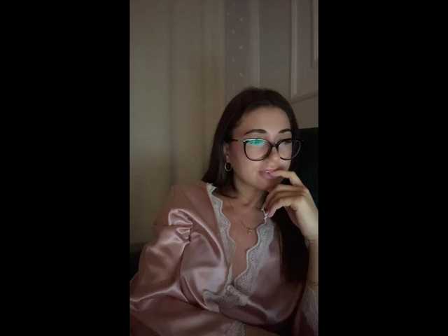 Chiaralovee live cam on BongaCams
