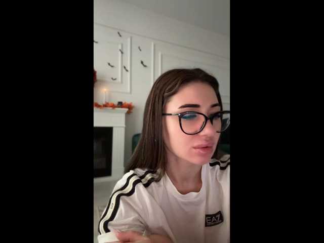 Chiaralovee live cam on BongaCams