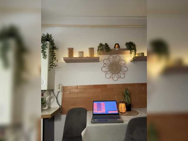 Chiaralovee live cam on BongaCams