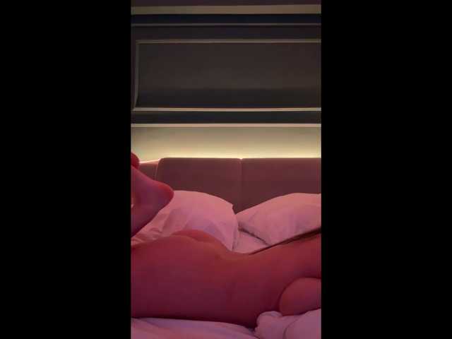 Chiaralovee live cam on BongaCams