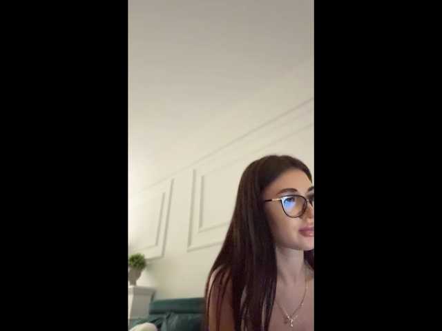 Chiaralovee live cam on BongaCams