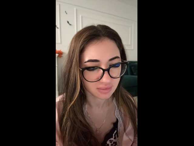 Chiaralovee live cam on BongaCams