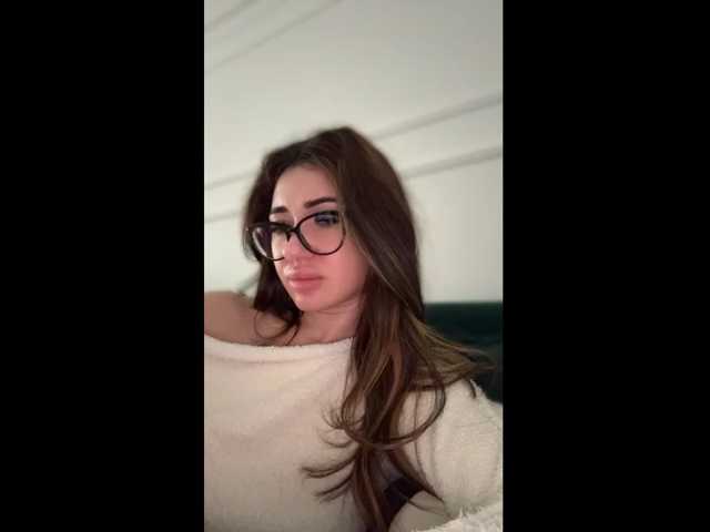 Chiaralovee live cam on BongaCams