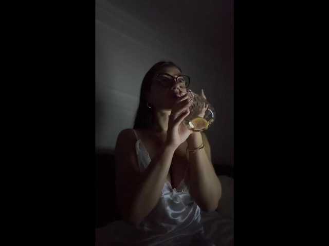 Chiaralovee live cam on BongaCams
