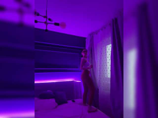 Chiaralovee live cam on BongaCams