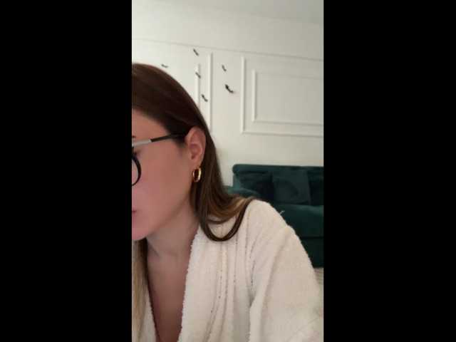 Chiaralovee live cam on BongaCams