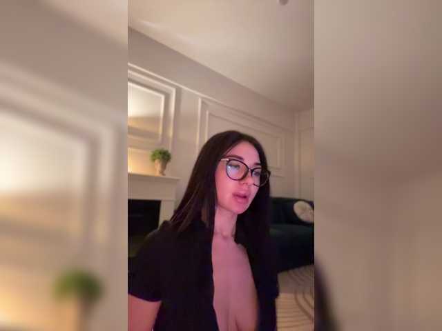 Chiaralovee live cam on BongaCams
