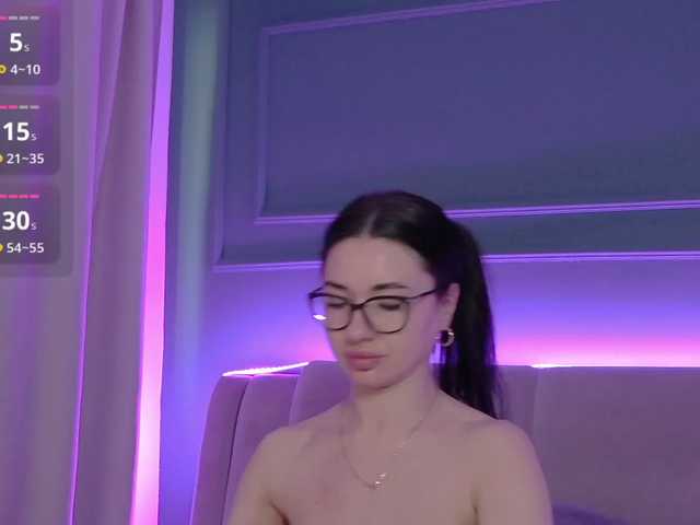 Chiaralovee live cam on BongaCams