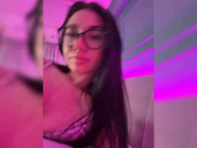 IvyNoirr webcam