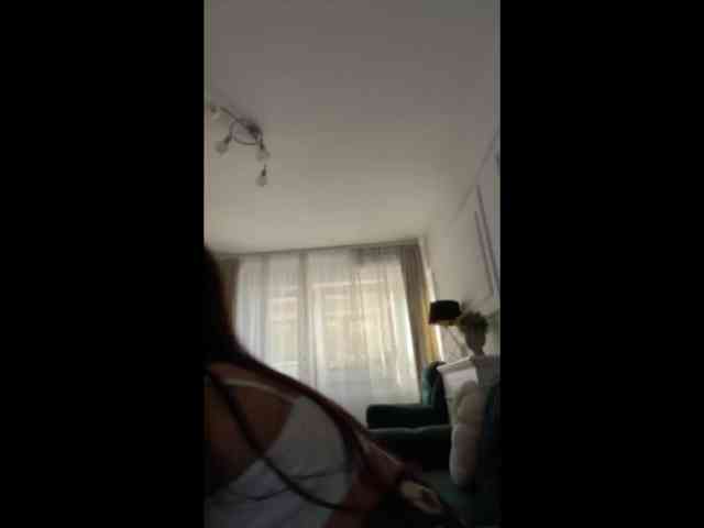 IvyNoirr webcam