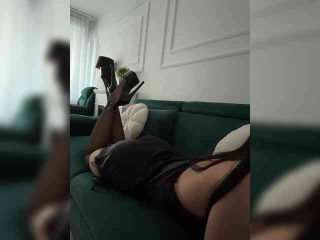 Chiaralovee Chiaralovee
