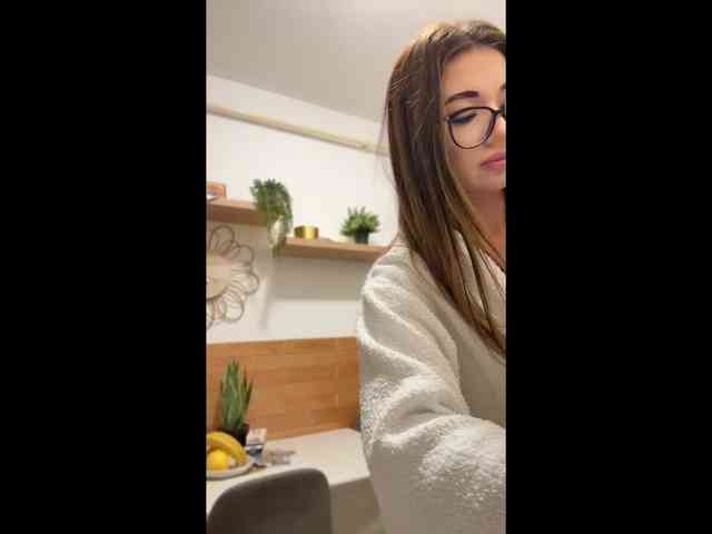 IvyyXOXO webcam