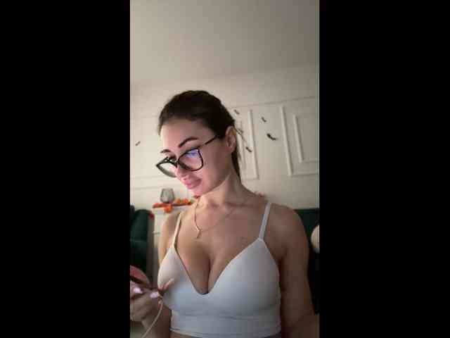 IvyyXOXO webcam